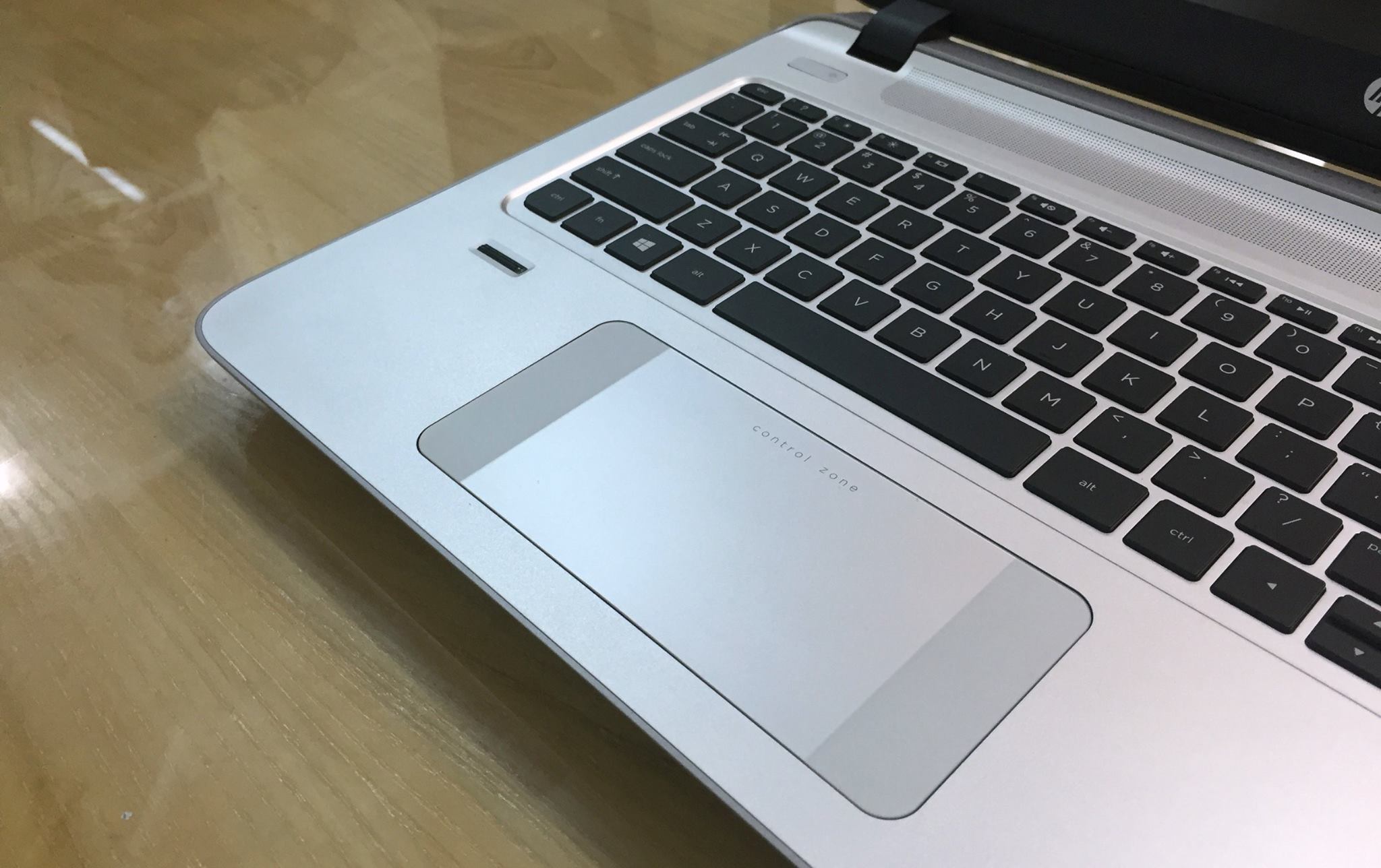 Laptop HP Envy15 K200 (K2T37AV)-5.jpg
